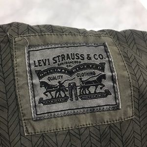 levi's drawstring utility vest
